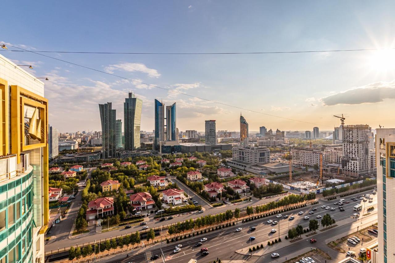 Panoramic View On 23rd Floor Near Baiterek Apartment